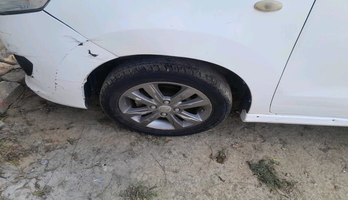 2014 Maruti Wagon R Stingray VXI, Petrol, Manual, 43,689 km, tyre