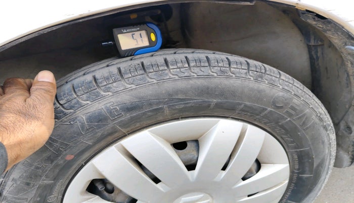 2017 Maruti Alto 800 LXI, Petrol, Manual, 19,959 km, tyre