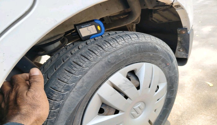 2017 Maruti Alto 800 LXI, Petrol, Manual, 19,959 km, tyre