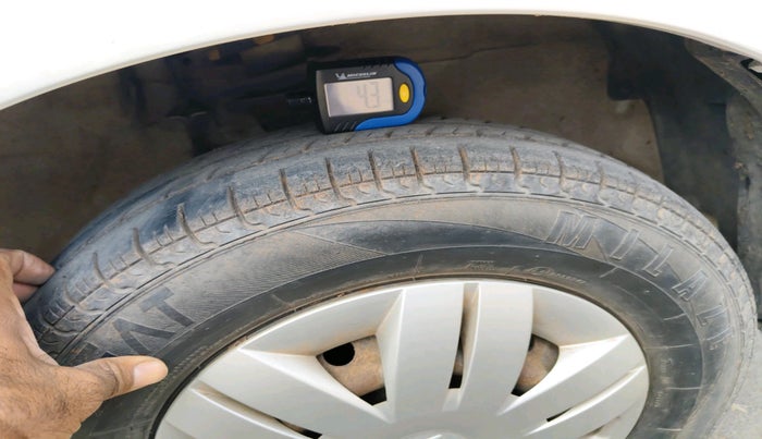 2017 Maruti Alto 800 LXI, Petrol, Manual, 19,959 km, tyre