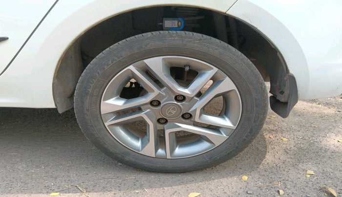 2024 Tata TIGOR XZA PLUS PETROL, Petrol, Automatic, 11,352 km, tyre