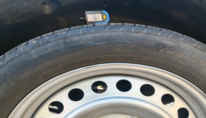 2018 Mahindra XUV500 W11 AT, Diesel, Automatic, 68,570 km, tyre