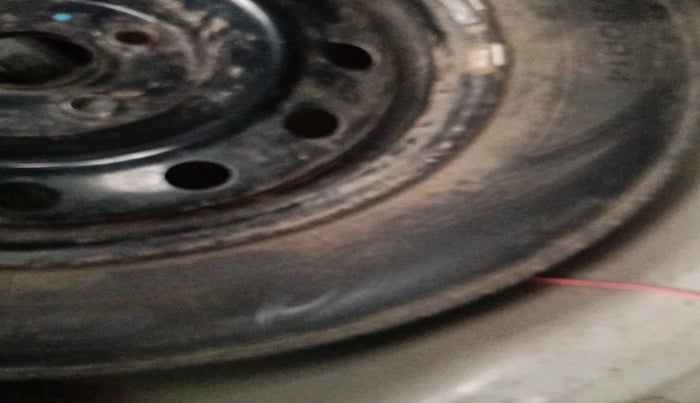 2011 Maruti Swift VDI, Diesel, Manual, 1,48,032 km, tyre