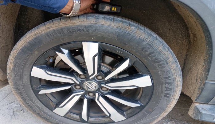 2020 MG HECTOR PLUS SHARP 1.5 PETROL TURBO DCT 6-STR, Petrol, Automatic, 66,163 km, tyre