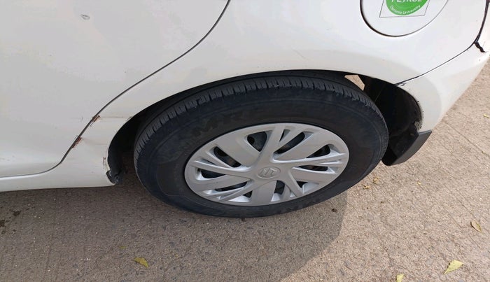 2017 Maruti Swift VXI, Petrol, Manual, 89,432 km, tyre