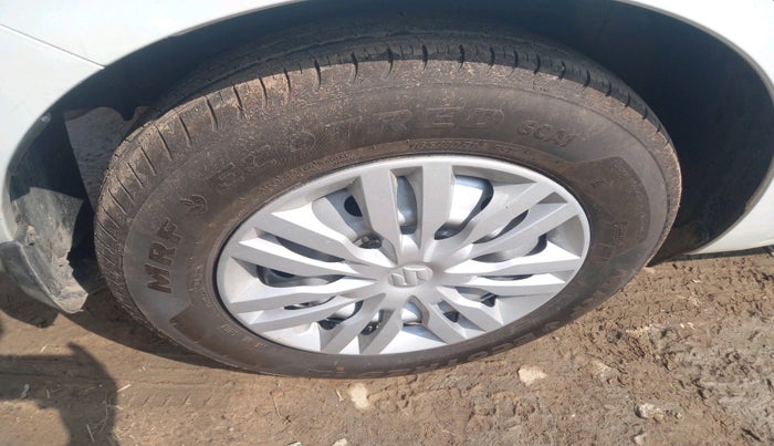 2025 Maruti Swift LXi, Petrol, Manual, 1,817 km, tyre