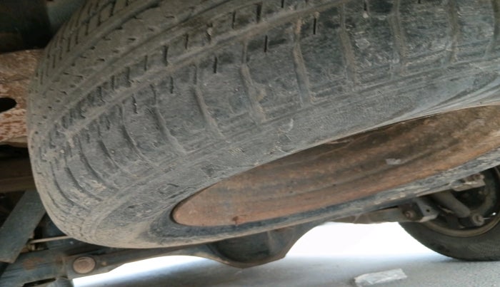 2011 Mahindra Xylo D2, Diesel, Manual, 1,15,509 km, tyre