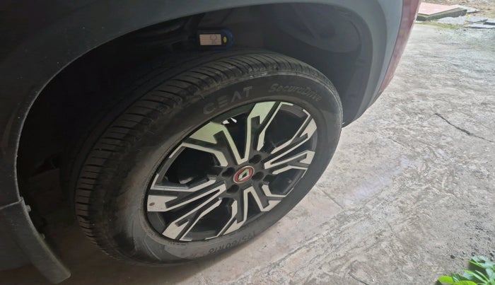 2022 Renault Kiger RXZ TURBO MT, Petrol, Manual, 11,699 km, tyre