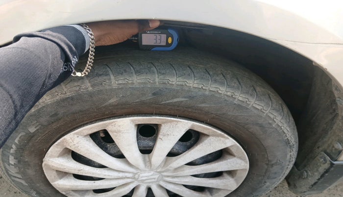 2011 Maruti Swift VDI, Diesel, Manual, 1,08,322 km, tyre