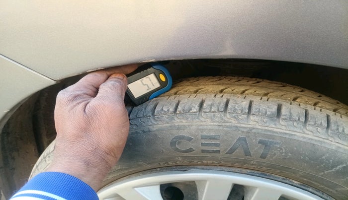 2018 Maruti Wagon R 1.0 VXI, Petrol, Manual, 74,430 km, tyre