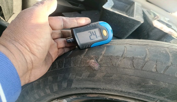 2018 Maruti Wagon R 1.0 VXI, Petrol, Manual, 74,430 km, tyre