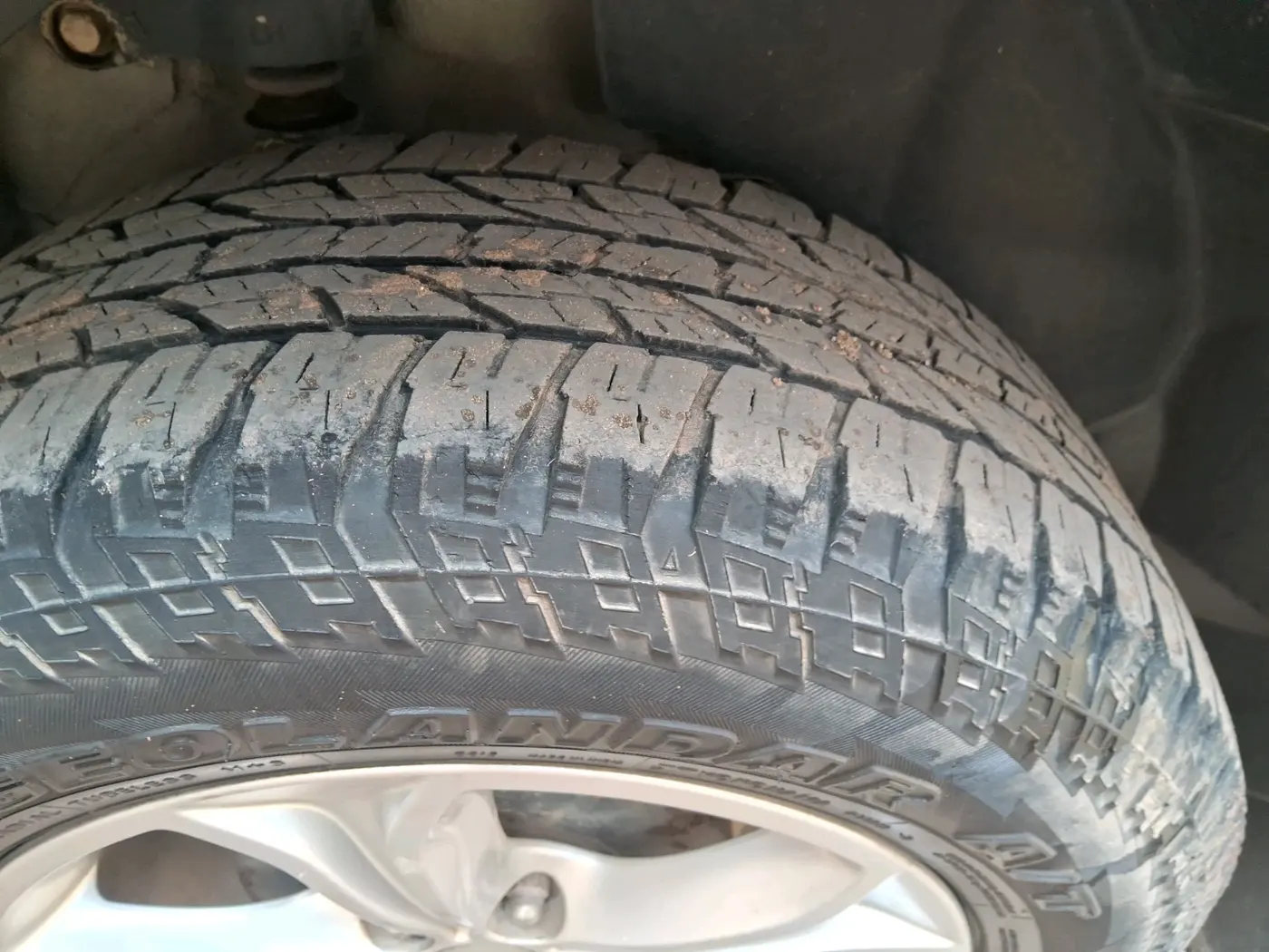 2019 Tata Harrier XZ 2.0L, Diesel, Manual, 1,02,108 km, tyre
