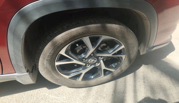 2024 Toyota URBAN CRUISER HYRYDER V AT NEO DRIVE, Petrol, Automatic, 10,213 km, tyre