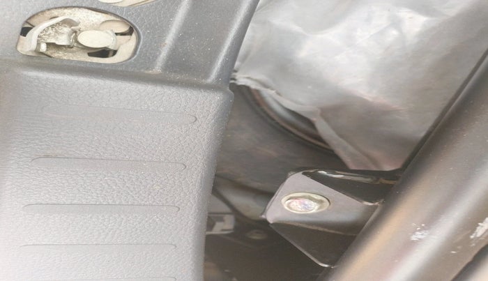 2012 Maruti Wagon R 1.0 LXI CNG, Petrol, Manual, 1,48,433 km, tyre