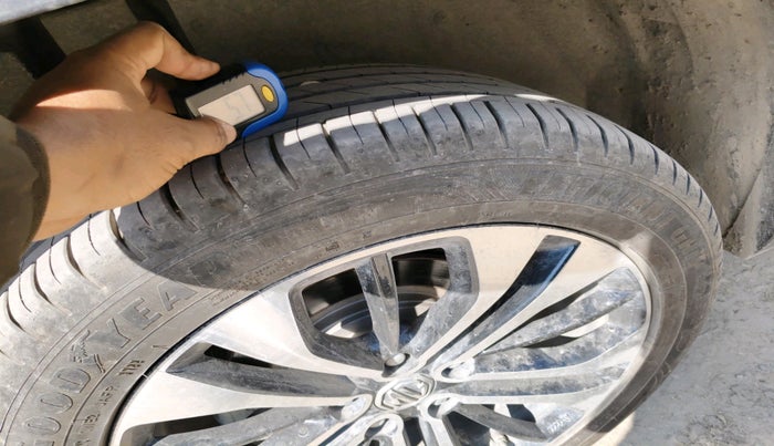 2022 MG HECTOR SHARP HYBRID 1.5 PETROL, Petrol, Manual, 21,488 km, tyre