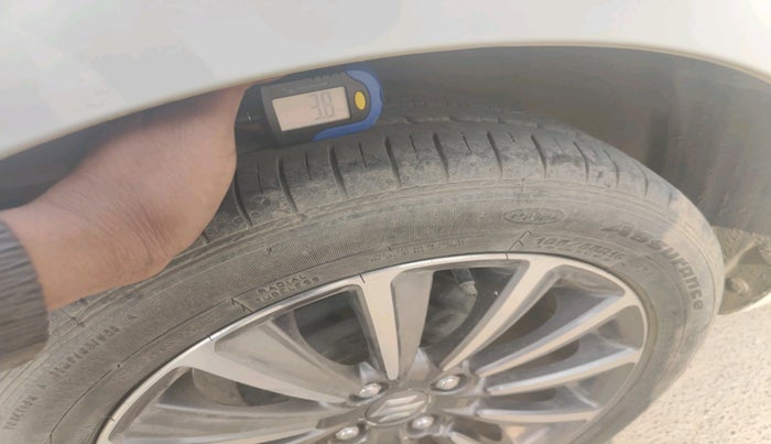 2021 Maruti Ciaz ALPHA  AT 1.5 SHVS PETROL, Petrol, Automatic, 44,482 km, tyre