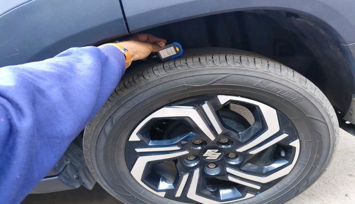 2024 Maruti BREZZA VXI S-CNG, Petrol, Manual, 72,841 km, tyre