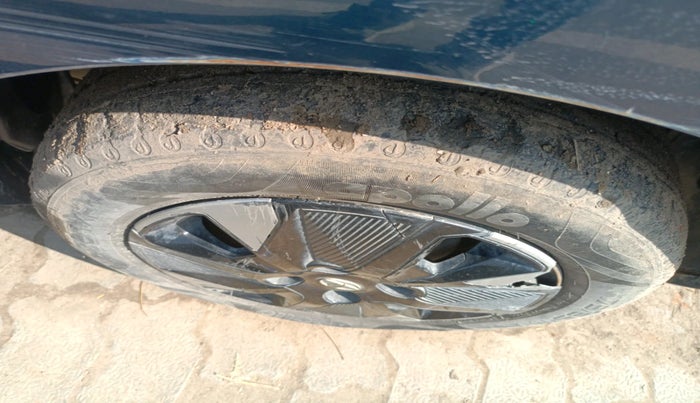 2023 Tata TIAGO EV XT LONG RANGE, Electric, Automatic, 32,795 km, tyre