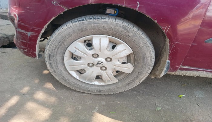 2014 Hyundai i10 MAGNA 1.1, Petrol, Manual, 71,849 km, tyre