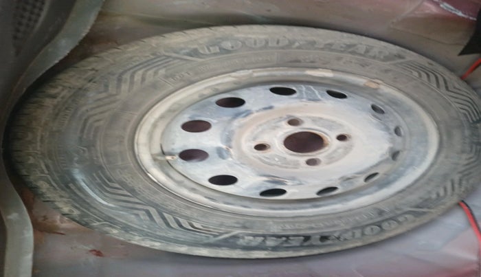 2014 Hyundai i10 MAGNA 1.1, Petrol, Manual, 71,849 km, tyre