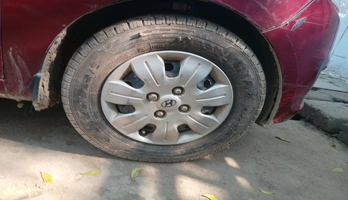 2014 Hyundai i10 MAGNA 1.1, Petrol, Manual, 71,849 km, tyre