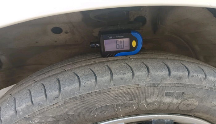 2012 Maruti Wagon R 1.0 LXI, CNG, Manual, 1,33,178 km, tyre