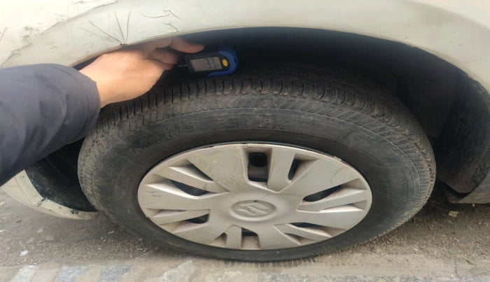 2014 Maruti Swift VXI, Petrol, Manual, 63,449 km, tyre