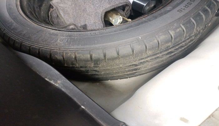 2015 Hyundai Elite i20 SPORTZ 1.2 (O), Petrol, Manual, 93,687 km, tyre