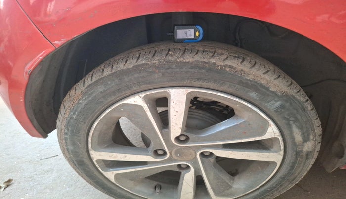 2021 Tata ALTROZ XZ PETROL, Petrol, Manual, 93,298 km, tyre