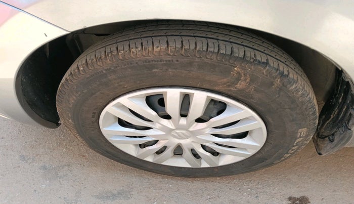 2021 Maruti Dzire VXI, Petrol, Manual, 64,464 km, tyre