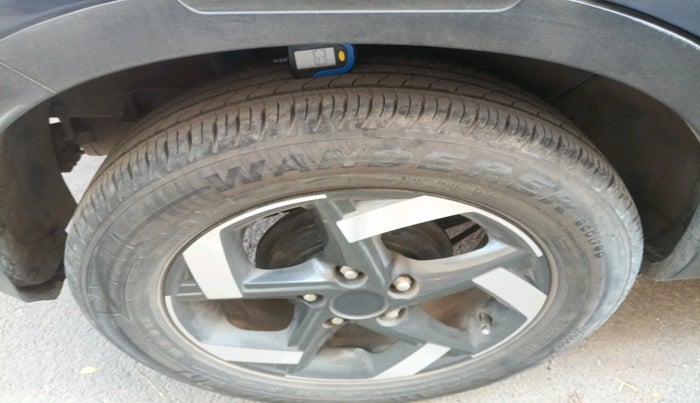 2022 Hyundai VENUE SX 1.0 TURBO IMT, Petrol, Manual, 33,528 km, tyre