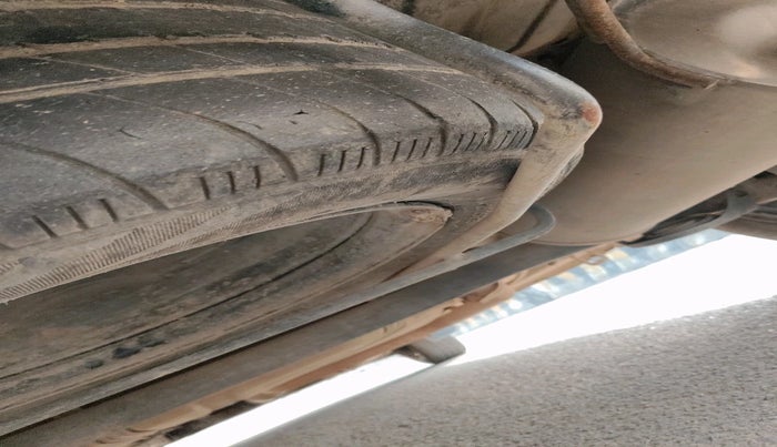 2016 Maruti Ertiga VXI CNG, Petrol, Manual, 74,751 km, tyre