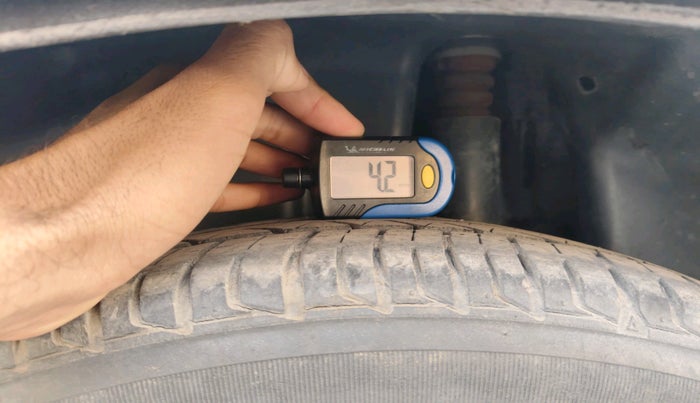 2015 Maruti Ciaz VDI +, Diesel, Manual, 14,490 km, tyre