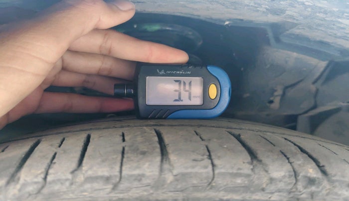 2015 Maruti Ciaz VDI +, Diesel, Manual, 14,490 km, tyre