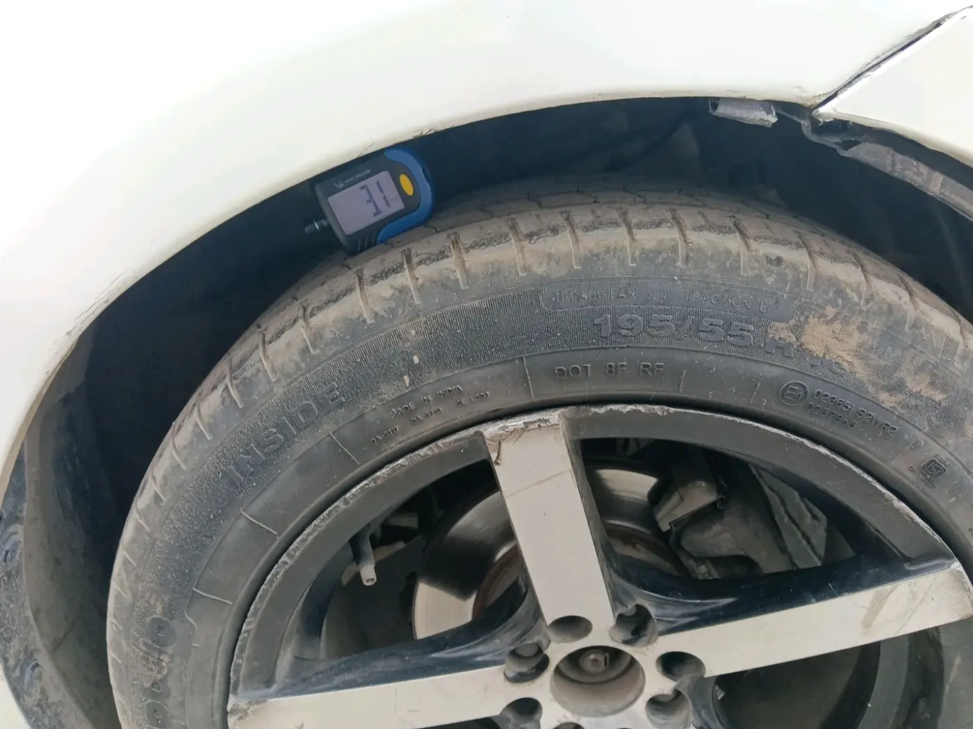 2022 Maruti Ciaz DELTA 1.5 SHVS MT PETROL, CNG, Manual, 51,881 km, tyre