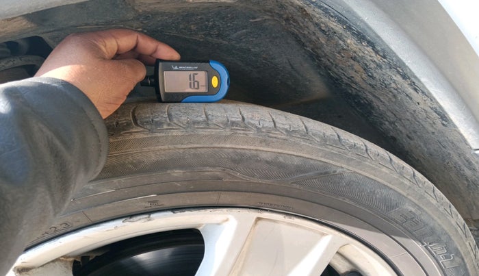 2021 Jeep Compass SPORT 2.0 DIESEL, Diesel, Manual, 1,73,188 km, tyre