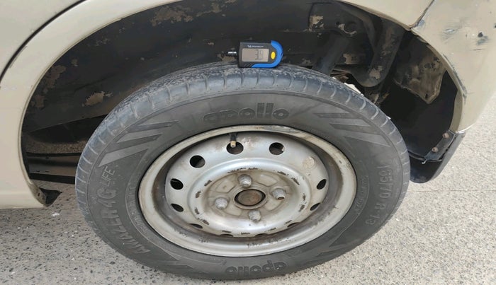 2014 Maruti Wagon R 1.0 LXI CNG, CNG, Manual, 1,74,000 km, tyre