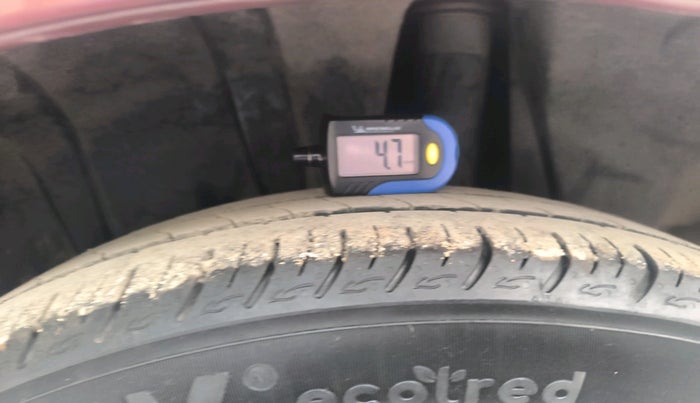 2019 Maruti Ertiga ZXI AT SHVS, Petrol, Automatic, 73,862 km, tyre