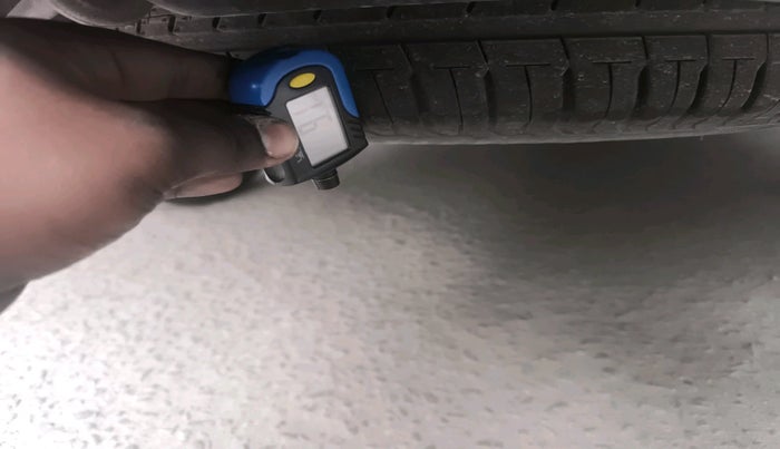 2019 Maruti Ertiga ZXI AT SHVS, Petrol, Automatic, 73,862 km, tyre