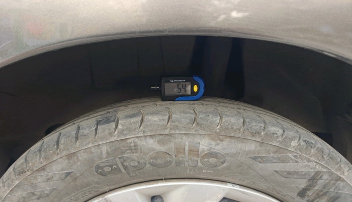 2019 Maruti Swift VXI, Petrol, Manual, 1,14,989 km, tyre