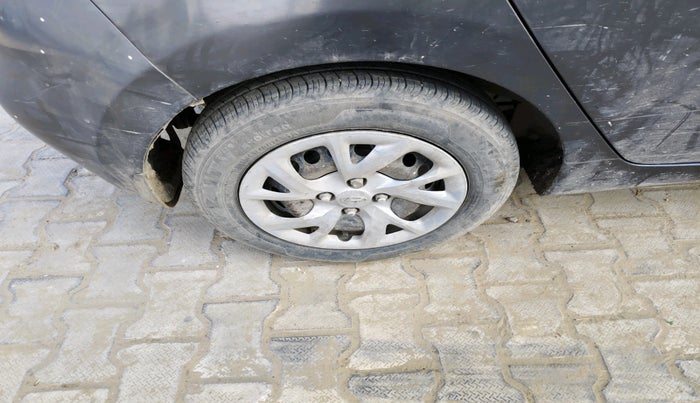 2017 Hyundai Grand i10 MAGNA U2 1.2 CRDI, Diesel, Manual, 1,29,592 km, tyre