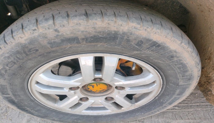 2012 Mahindra Scorpio VLX 2WD BS-III, Diesel, Manual, 1,68,083 km, tyre