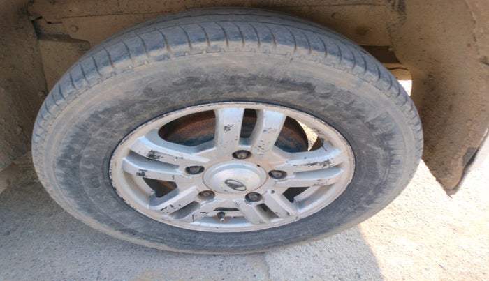 2012 Mahindra Scorpio VLX 2WD BS-III, Diesel, Manual, 1,68,083 km, tyre