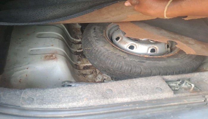 2011 Maruti Alto LXI, Petrol, Manual, 38,894 km, tyre