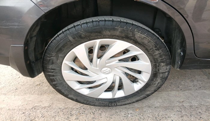 2016 Maruti Ertiga VDI SHVS, Diesel, Manual, 1,15,970 km, tyre