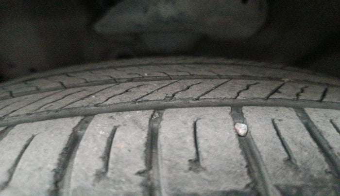 2017 Honda CRV 2.4L 4WD AVN AT, Petrol, Automatic, 1,13,655 km, tyre