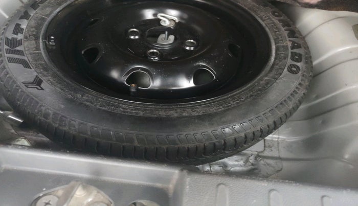 2018 Maruti Alto K10 VXI, Petrol, Manual, 30,500 km, tyre