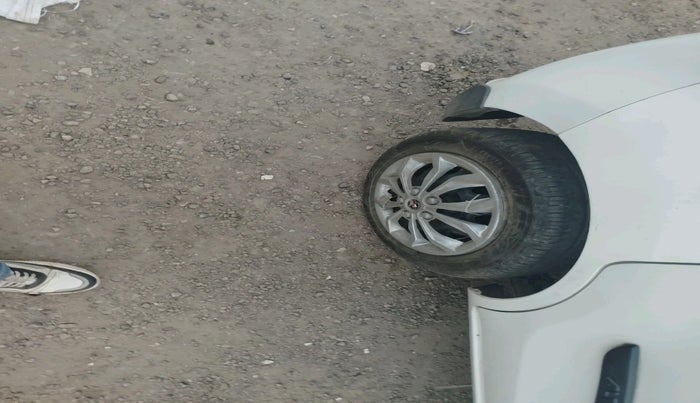 2018 Maruti Alto K10 VXI, Petrol, Manual, 30,500 km, tyre