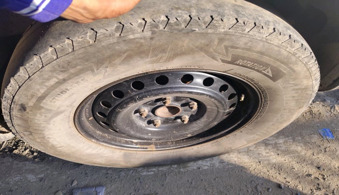 2014 Mahindra XUV500 W6, Diesel, Manual, 1,13,206 km, tyre