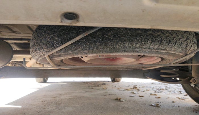 2022 Renault TRIBER RXZ AMT, Petrol, Automatic, 27,920 km, tyre